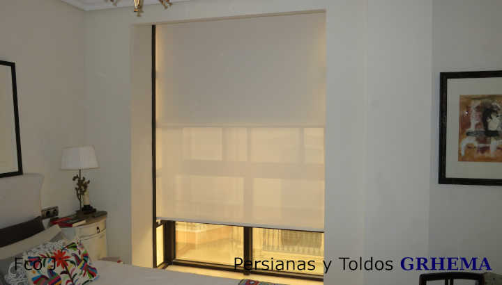 Estor enrollable duo screen opaco